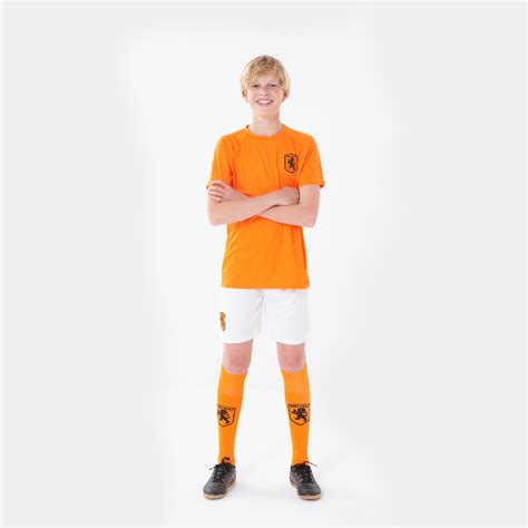 voetbaltenues kinderen